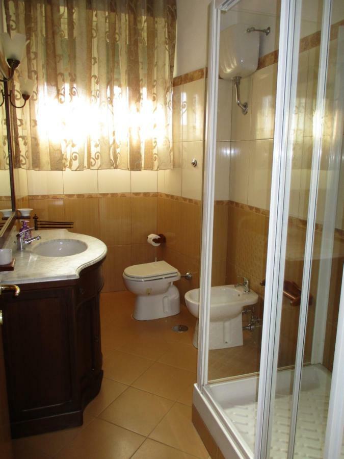 Interno Dieci Rome Exterior photo